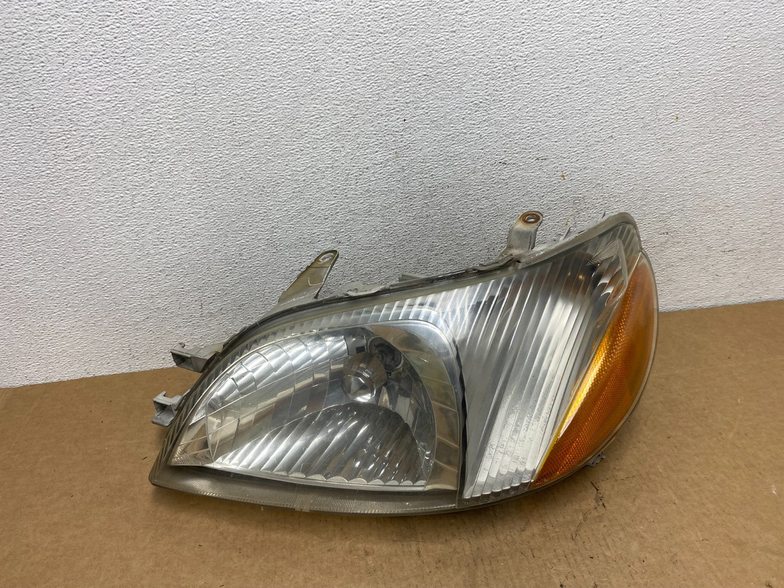 2000 2001 2002 Toyota Echo Left Driver LH Side Headlight AD6101 DW0