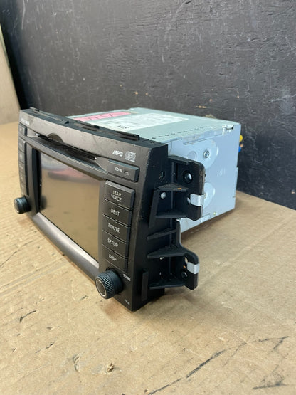 2009 to 2011 Kia Borrego Am Fm Cd Player Screen Radio Receiver OEM ac4891 DG2