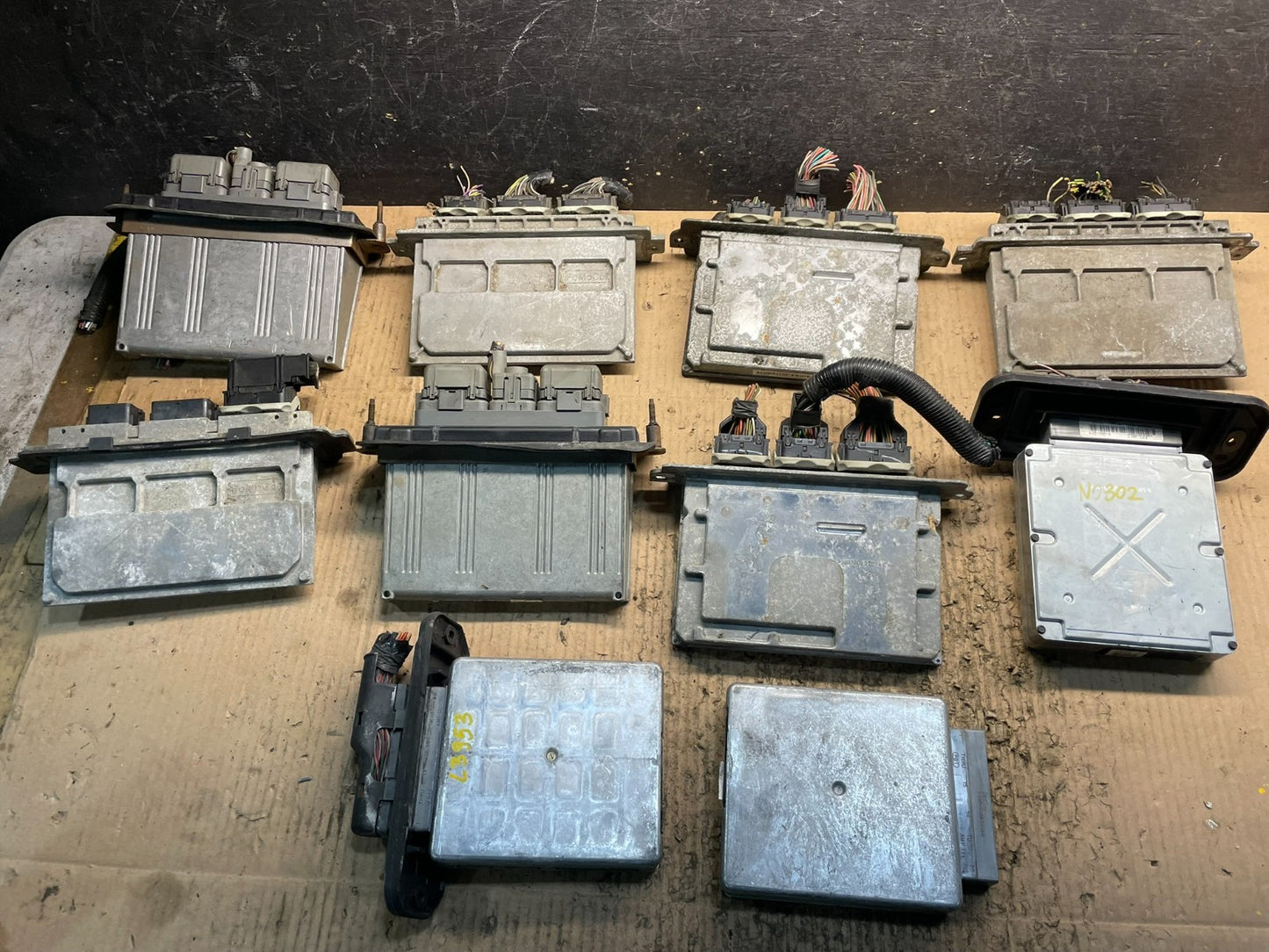 Mix of 10 Ford ECM Engine Computer Module V5475 PS0