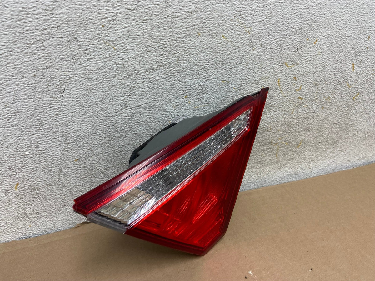 2015 - 2017 Toyota Camry Left Driver LH Side Tail Light Inner AH9298 LK2