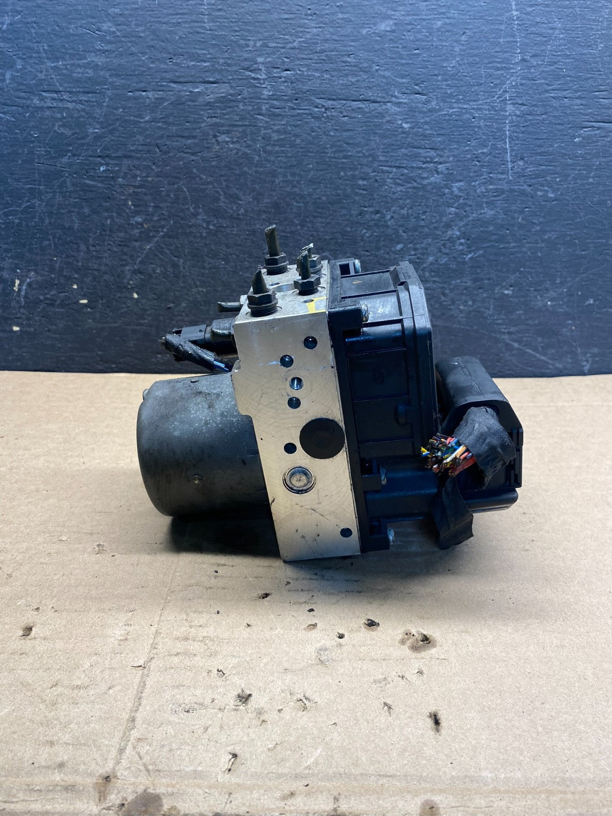 2012-2013 BMW 328i 325i F30 ABS Anti Lock Brake Pump 3451 6771231 AE9999 DG2