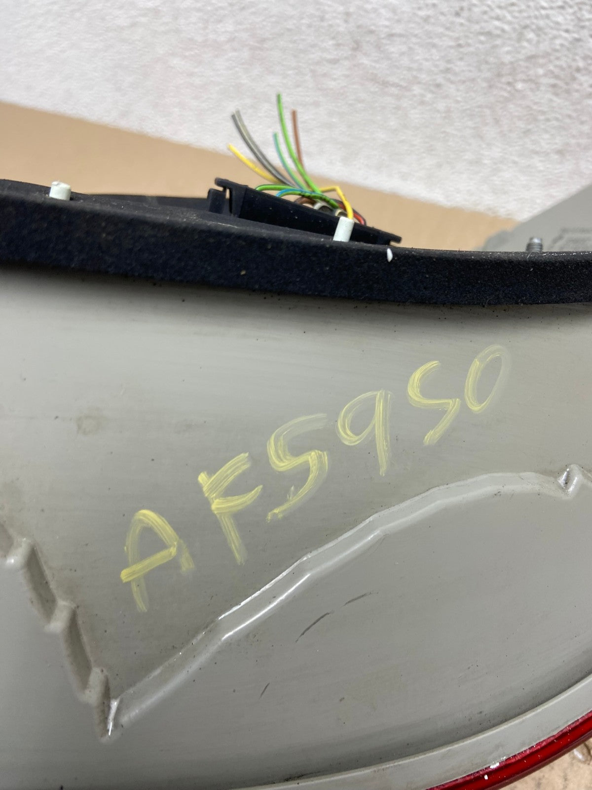 2007 - 2009 Mercedes E E320 E500 Sedan Left Driver LH Tail Light AF5950 LK5
