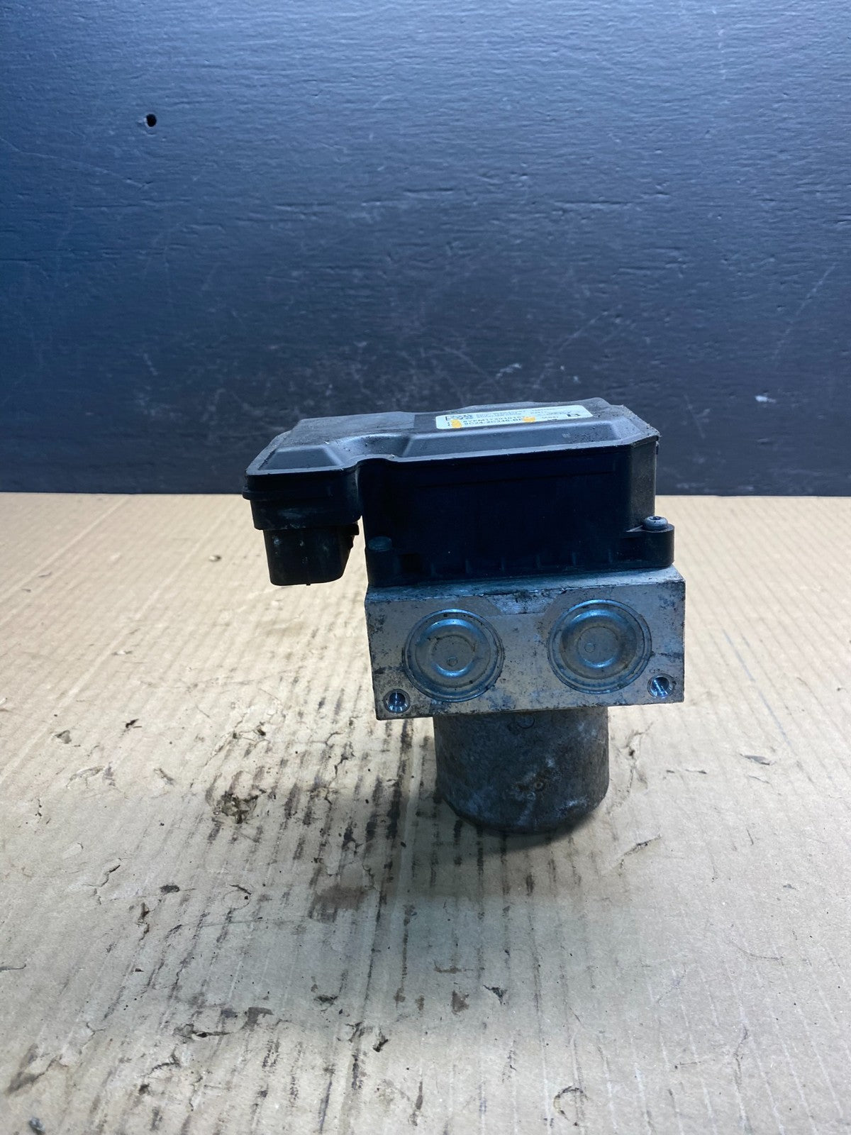 2009 2010 Ford E250 E350 Econoline Anti-Lock ABS Antilock Brake Pump AC0914 DG1