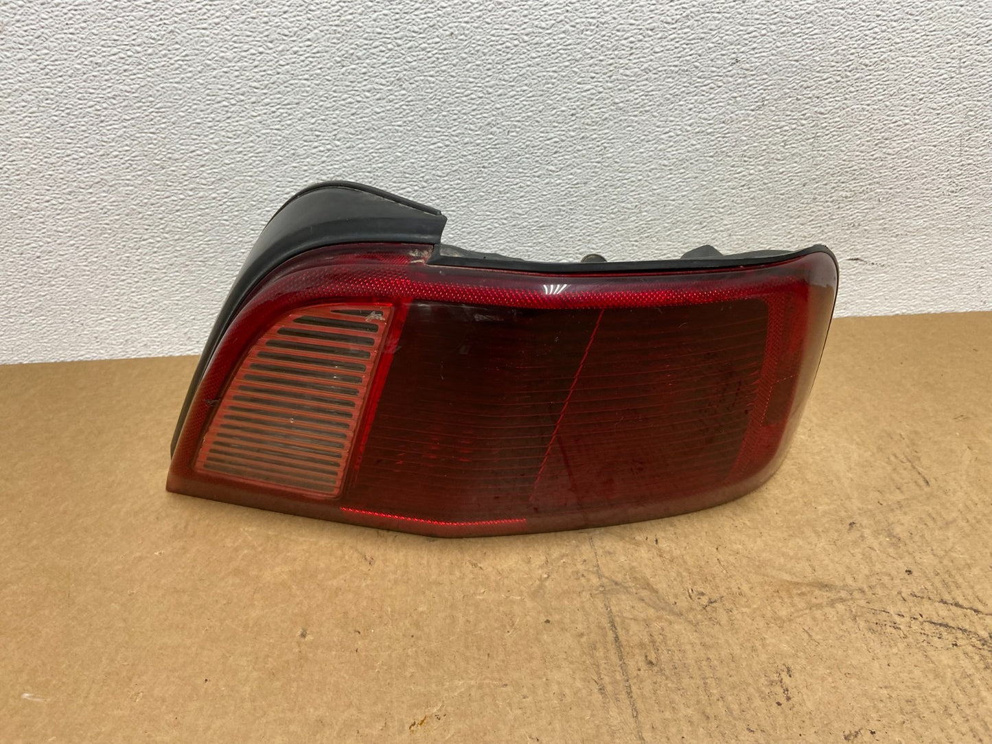 2002 to 2003 Mitsubishi Galant Right Passenger RH Side Tail Light Oem AC3034 DW0