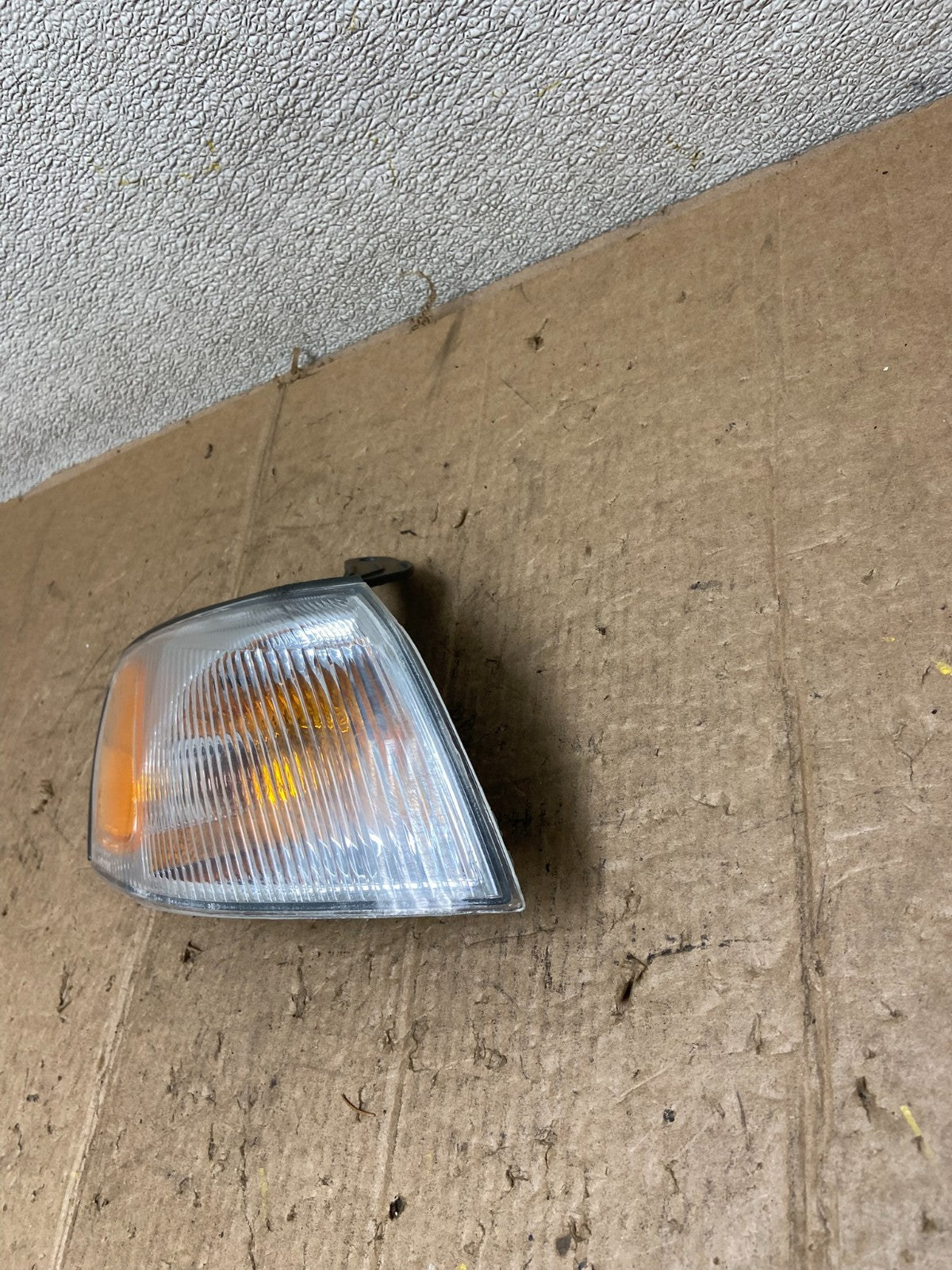 1997 1998 1999 Toyota Camry Right Passenger RH Turn Signal AA35591