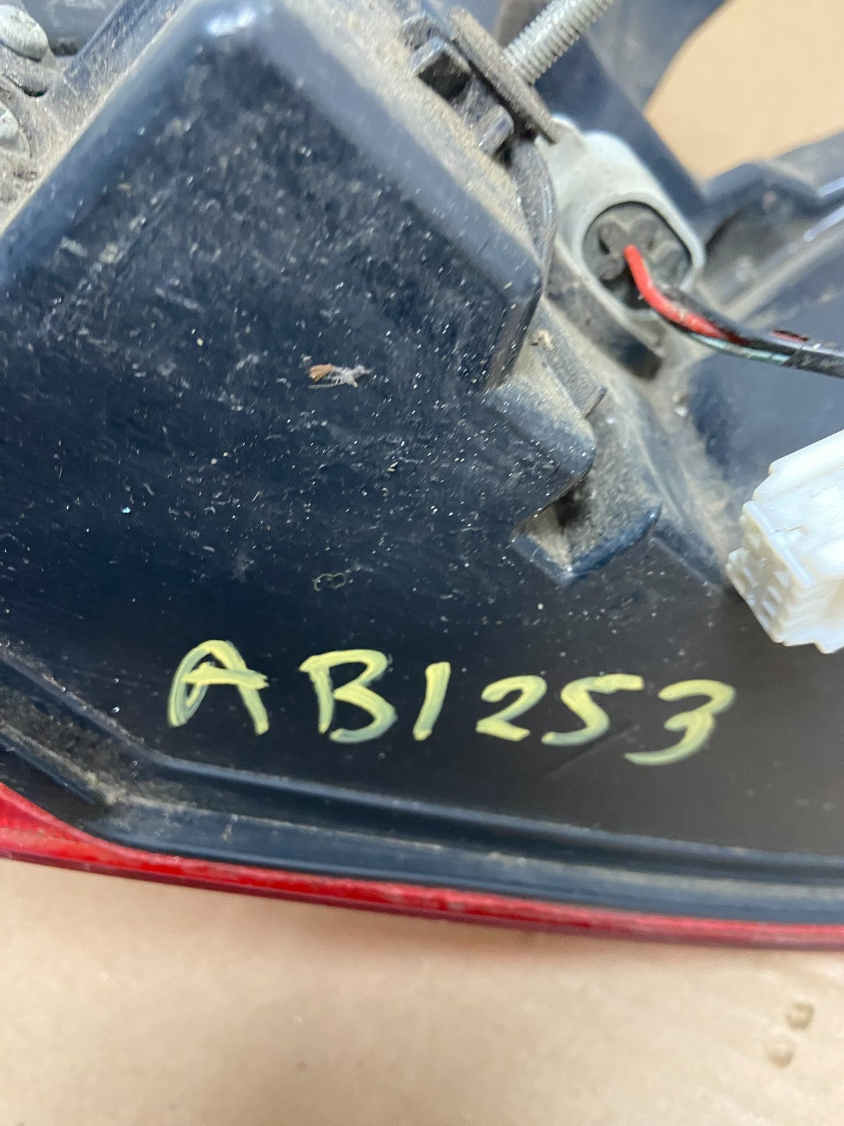 2009 2010 2011 Nissan Maxima Left Driver Lh Side Tail light OEM AB1253 LK7