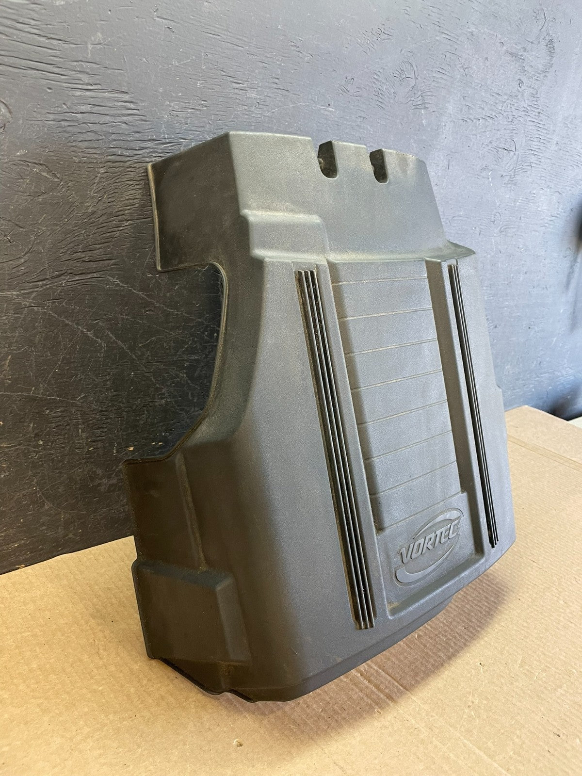 2008 to 2013 GMC Yukon Vortec Engine Cover Shield AF3643 DG2