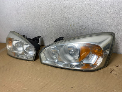 2004 to 2007 Chevrolet Malibu Left+Right Set Headlights AG9321 DW2