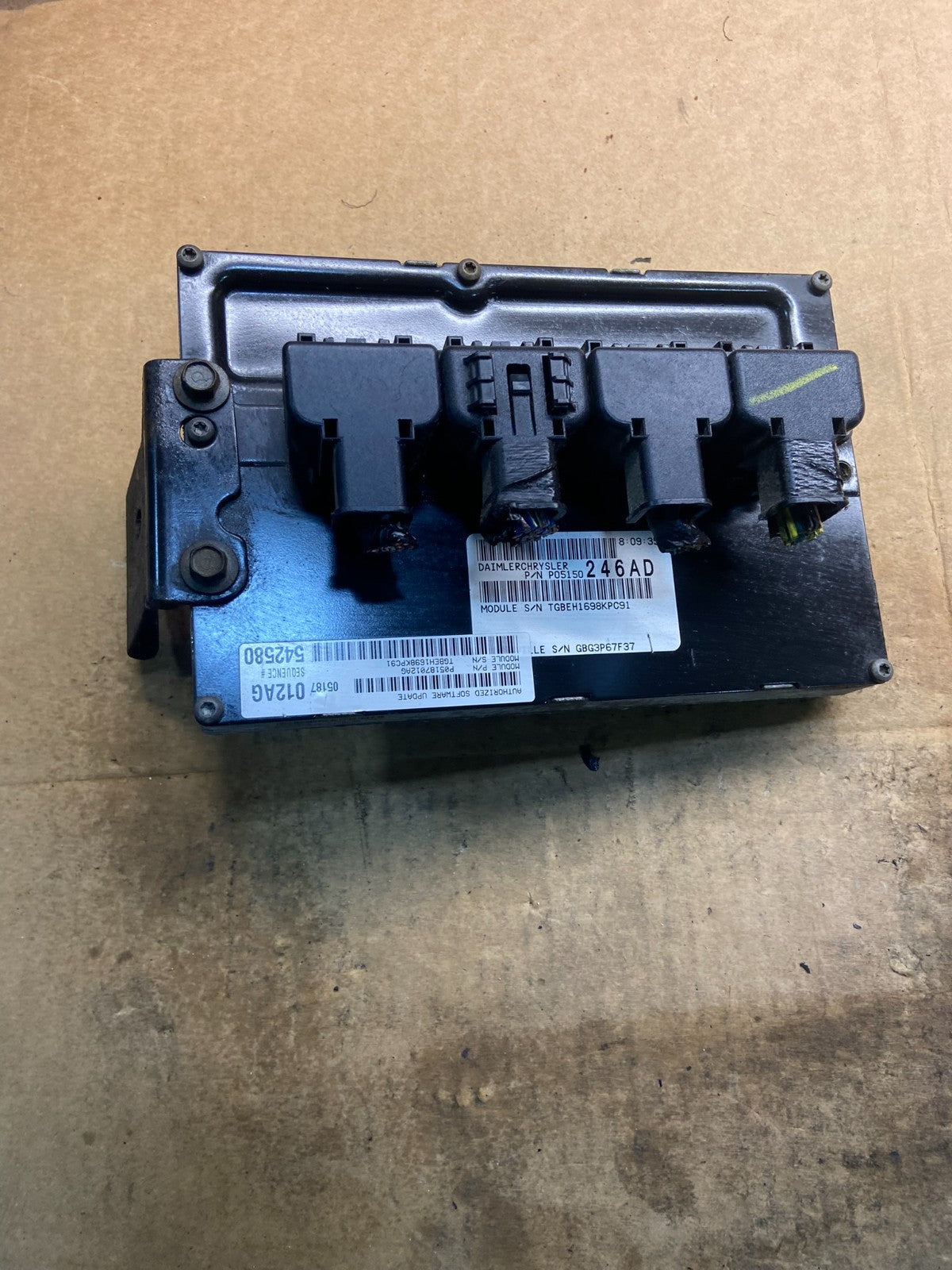 2008 2010 Dodge Magnum Charger Chrysler 300 Engine Control ECU ECM Y4481 DG1