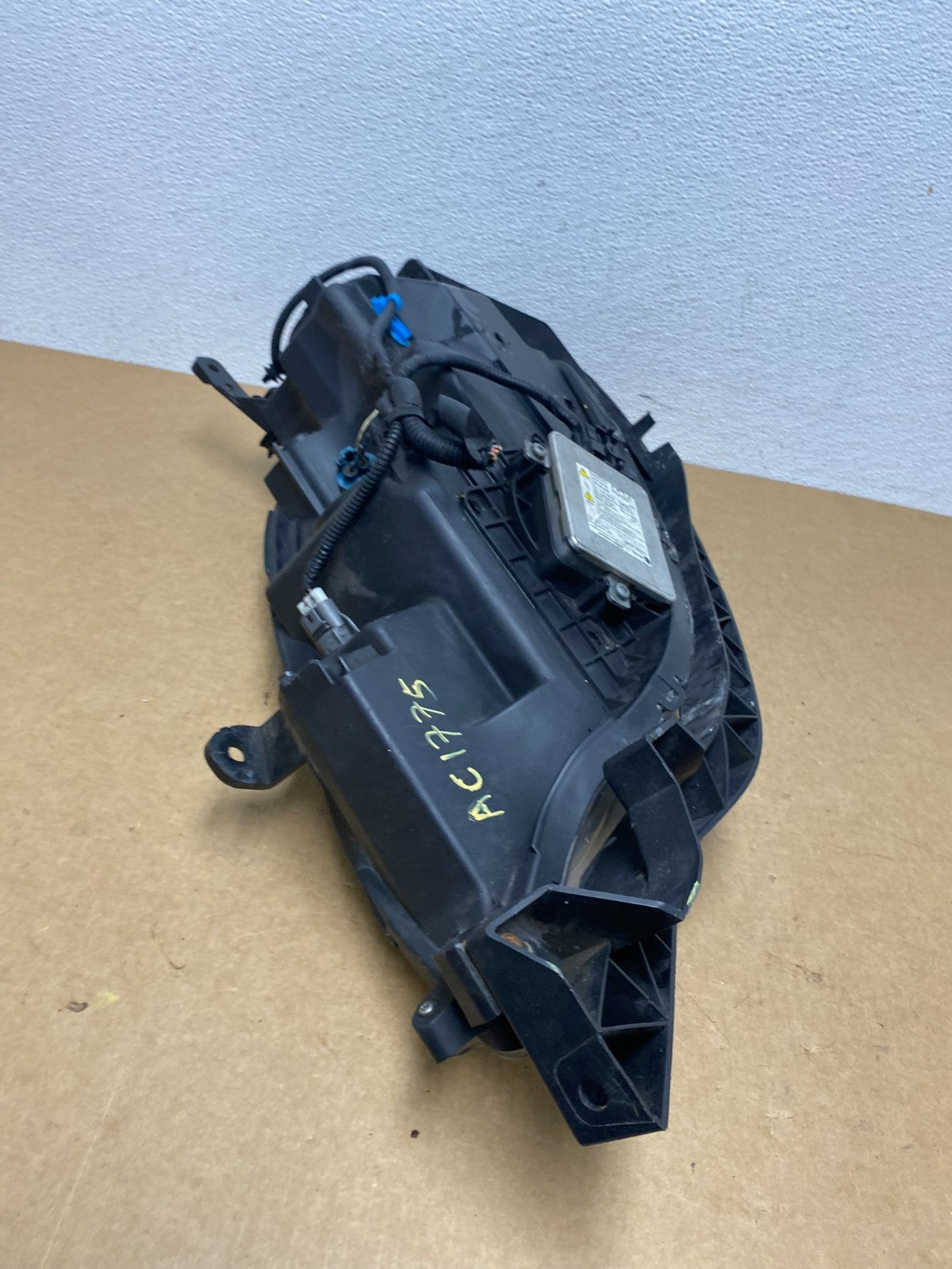 2010 to 2012 Acura Rdx Right Passenger RH Side Headlight Xenon HID OEM AC1775 DW9