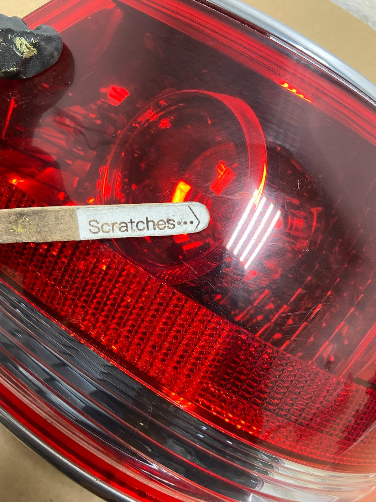 2005 - 2006 Lexus ES330 Right Passenger RH Side Tail Light AF7399 DW3