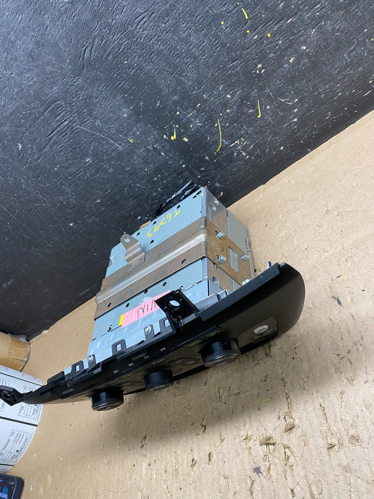 2005 to 2010 Honda Odyssey Am Fm Cd Player Radio Receiver t6393 DG2