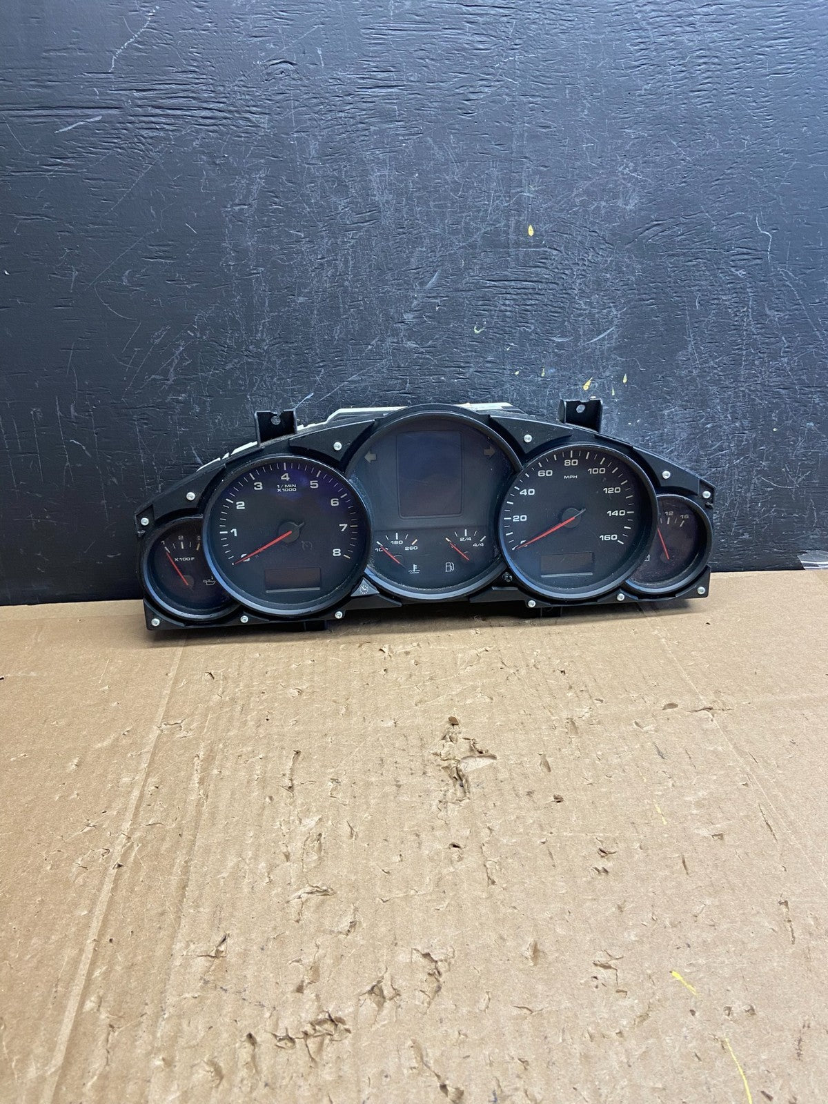 2005 2006 Porsche Cayenne Speedometer Instrument Cluster ad6899 DG0