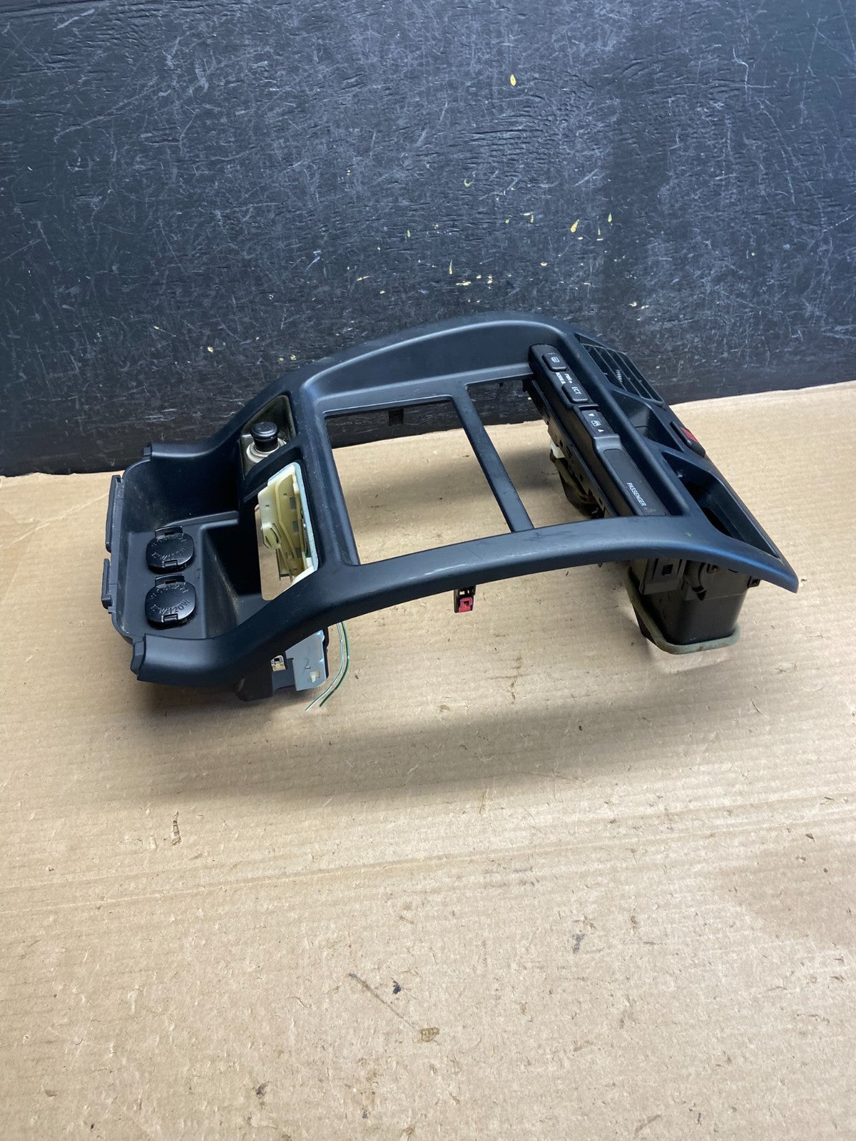 1998 to 2002 Toyota 4Runner Center Dash Radio Trim Bezel Vents AH3588 DG2