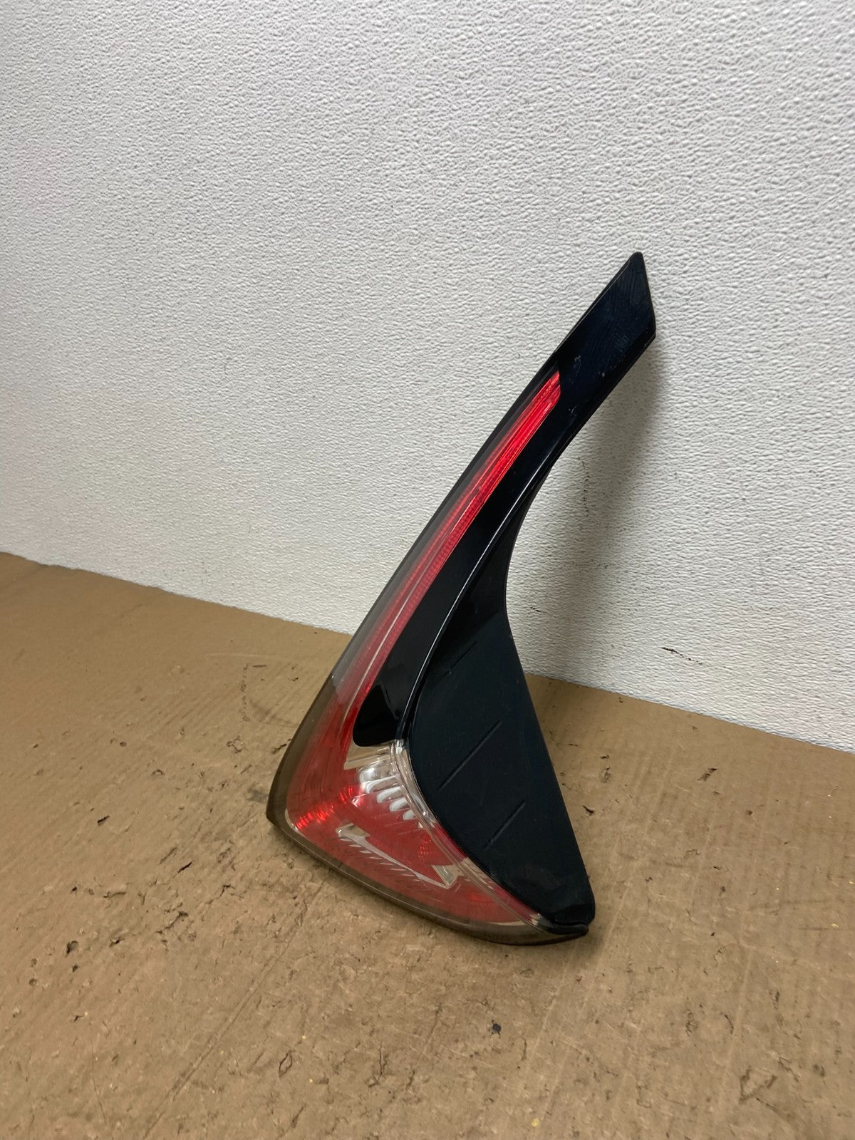 2015 to 2018 Nissan Murano Right Passenger Side Tail Light Inner AC0094 DW1