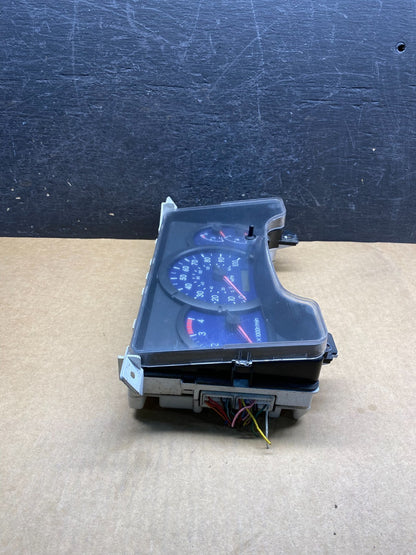 2008 to 2010 Mitsubishi Fuso Speedometer Cluster Gauge 157530-4830 AH7161 DG1
