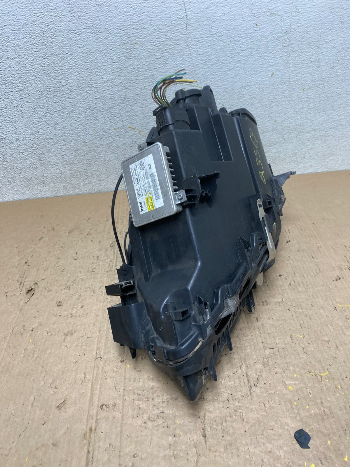 2009-2012 BMW 7-Series 740i 750i Right Passenger Xenon HID Headlight Q356712