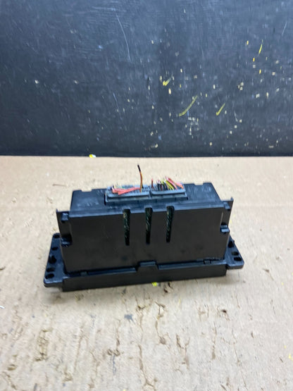 2003 to 2006 Lincoln Town Car OEM Climate Control Panel OEM t6206 DG4