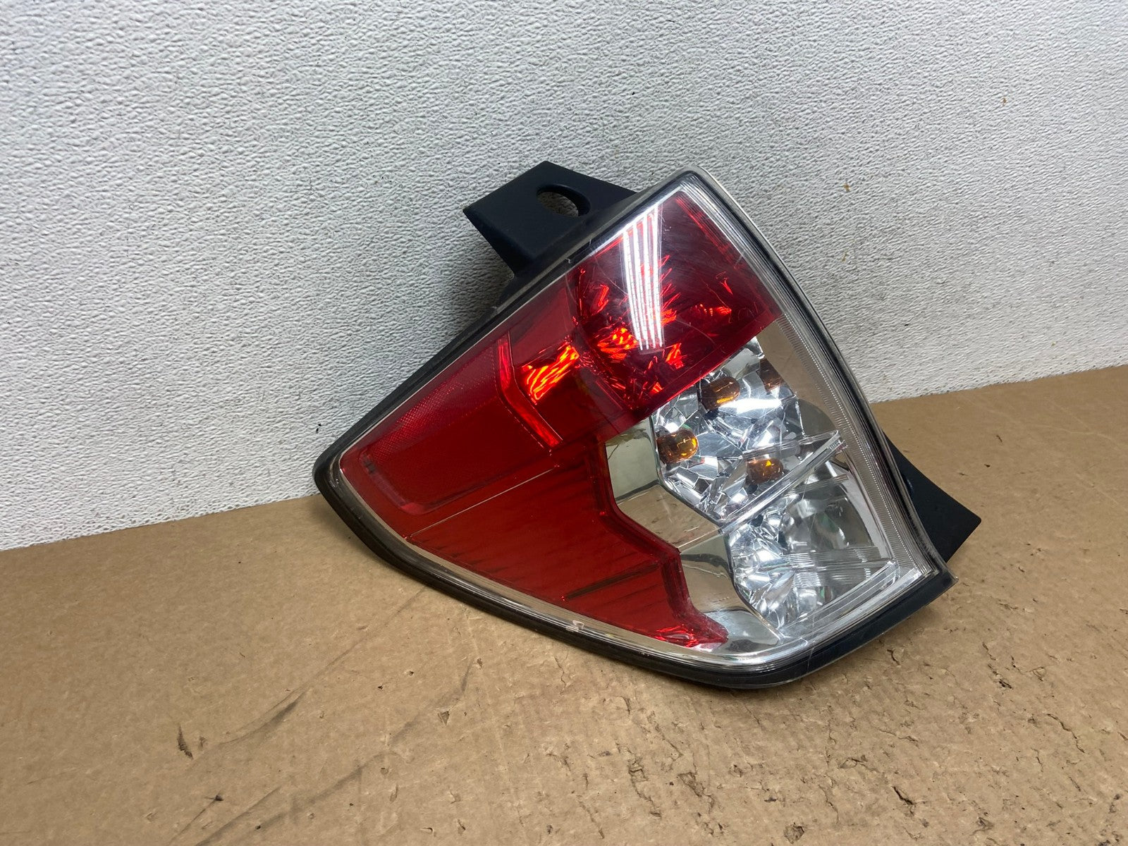 2009 - 2013 Subaru Forester Left Driver Lh Side Tail Light AG1304 LK2