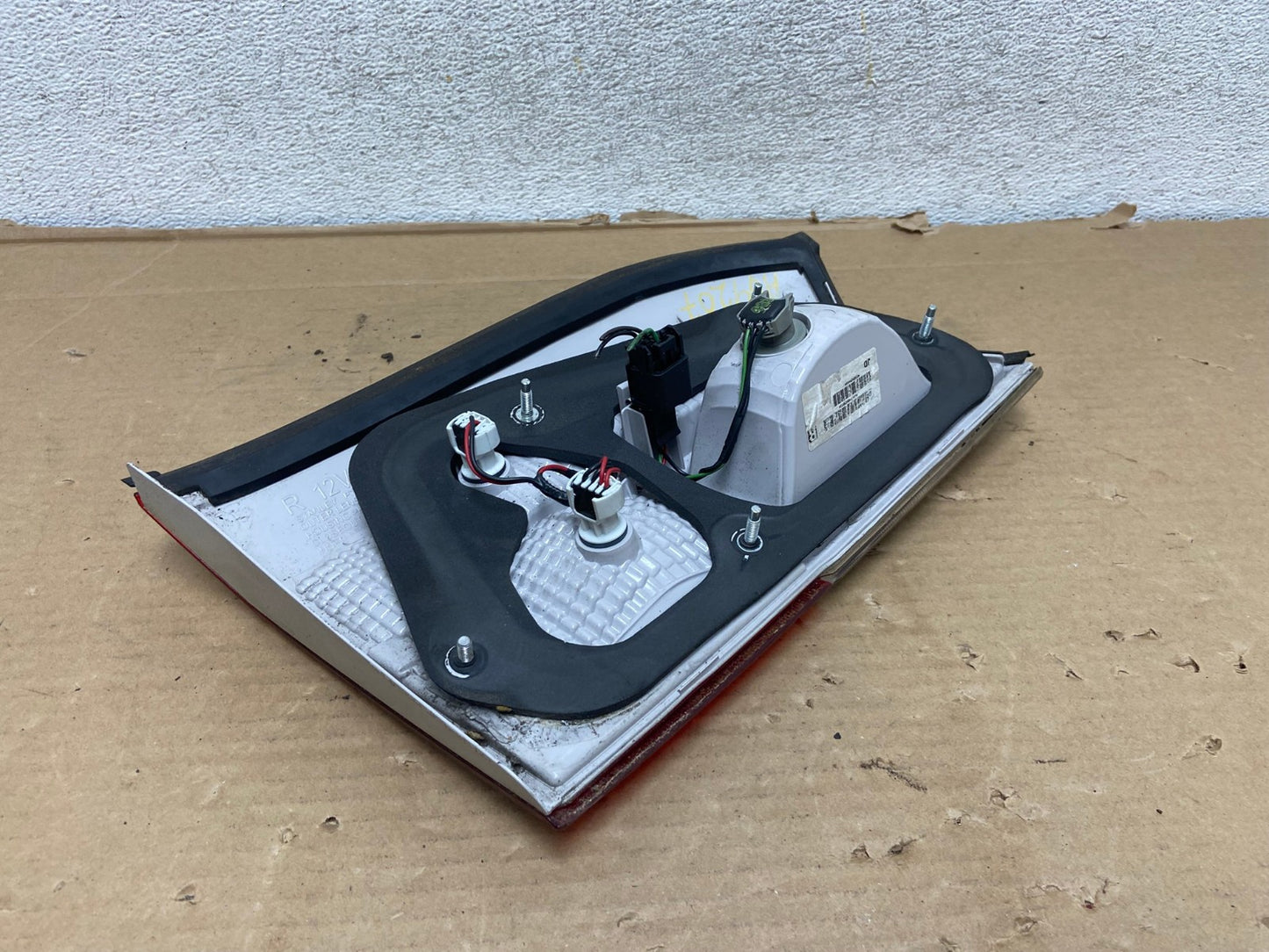 2010 - 2017 GMC Terrain Tail Light Inner Right Passenger Rh AG9207 LK5