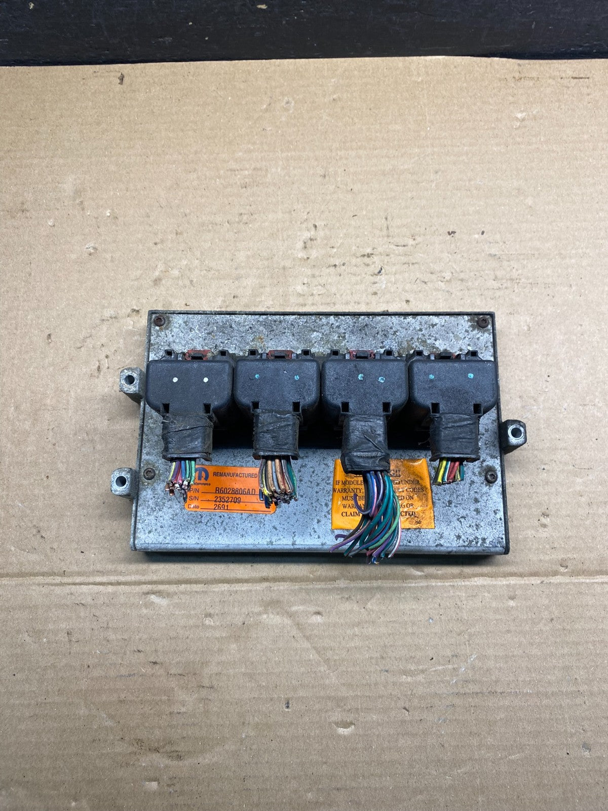 2004 Dodge RAM 1500 5.7L ECU ECM Engine Control Computer P56028806AD AI7525 DG0