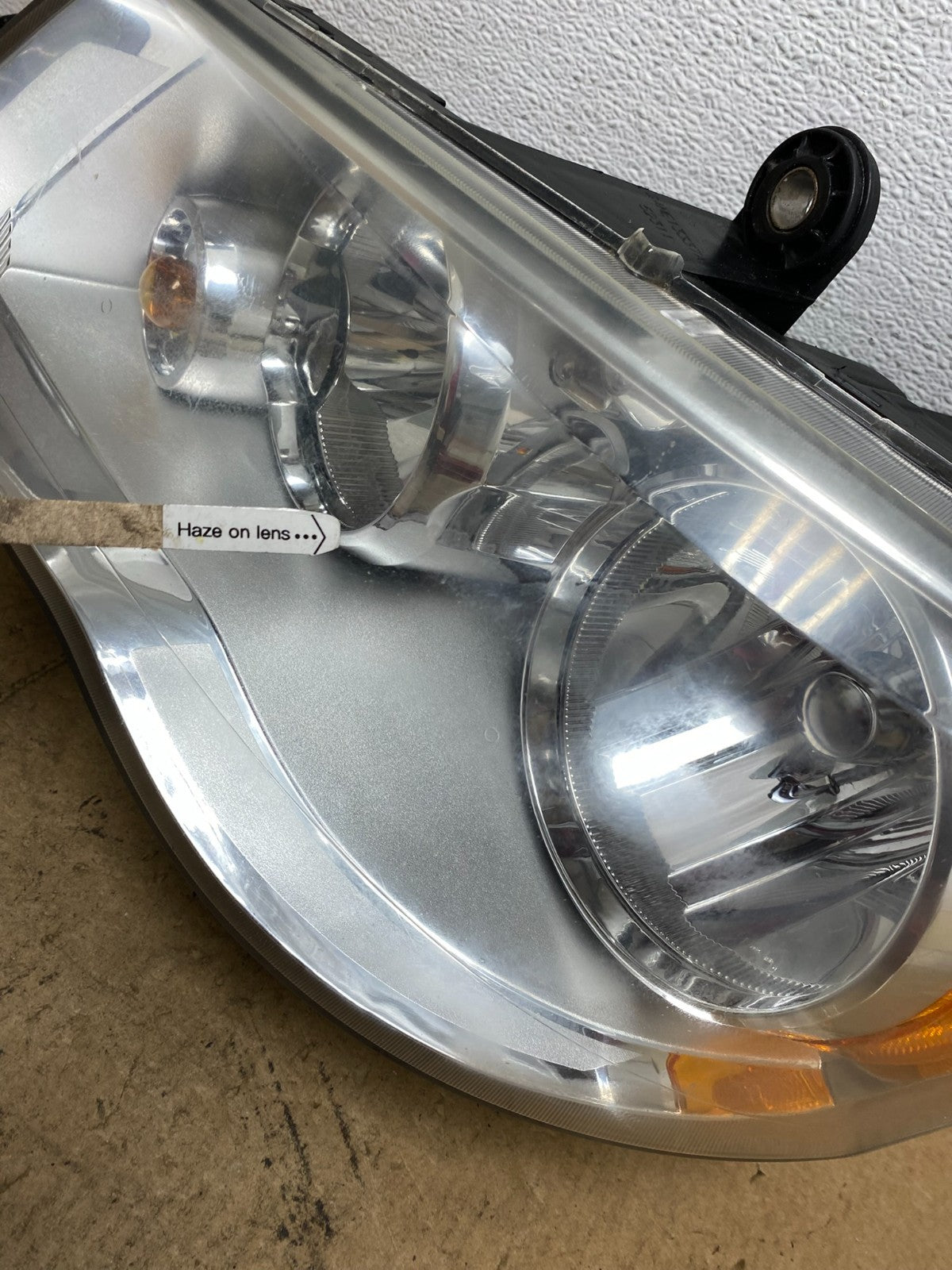 2008 to 2016 Chrysler Town and Country Left Driver Lh Side Headlight AC3626 DW4