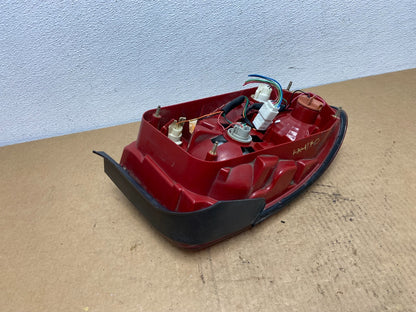 2002 - 2005 Hyundai Sonata Right Passenger RH Side Tail Light OEM AC3142 DW8