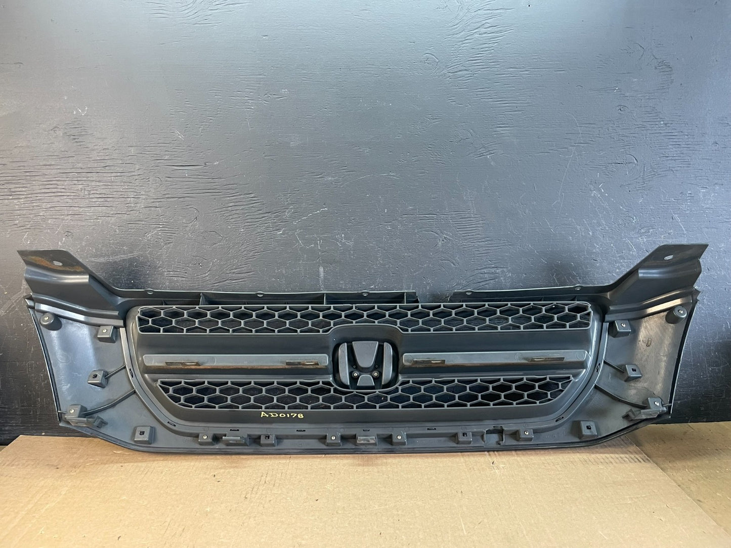 2003 2004 2005 Honda Pilot Front Upper Grill Grille AD0178 DG5