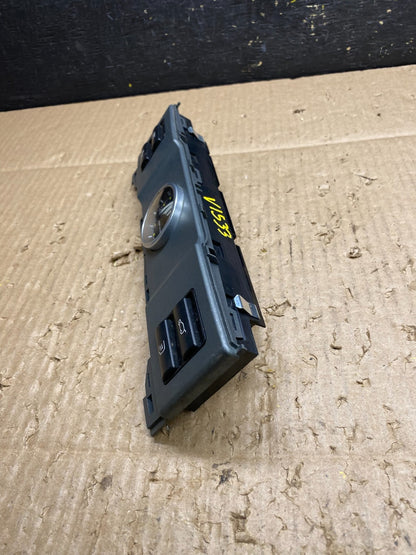 2007-2009 Range Rover L322 Center Dash Park Trunk Switch Control Clock v1533 DG2