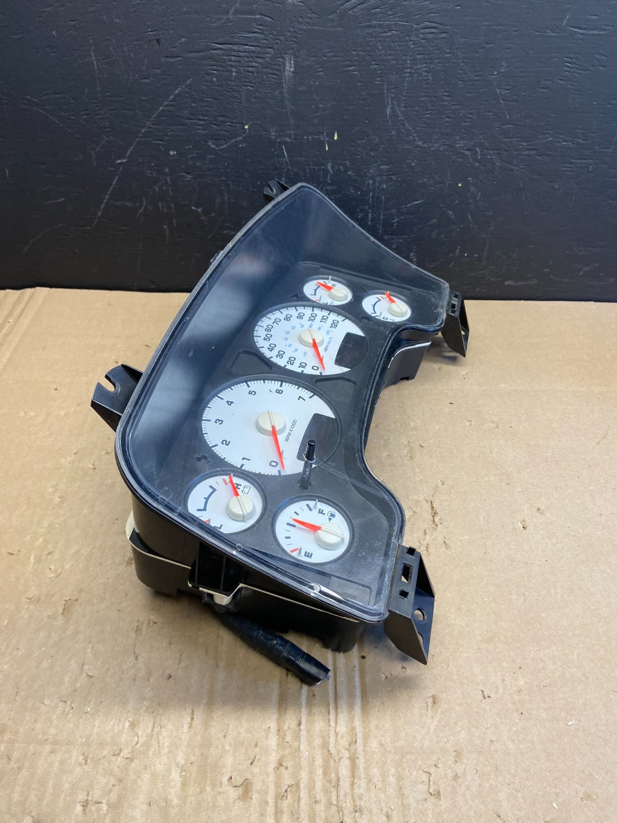 2004 2005 Dodge Ram 1500 Instrument Speedometer Gauge Cluster OEM AB8898 DG2