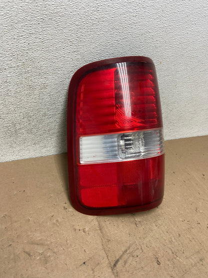 2004 to 2008 Ford F150 F-150 Left Driver LH Side Tail Light AG5341 LK1