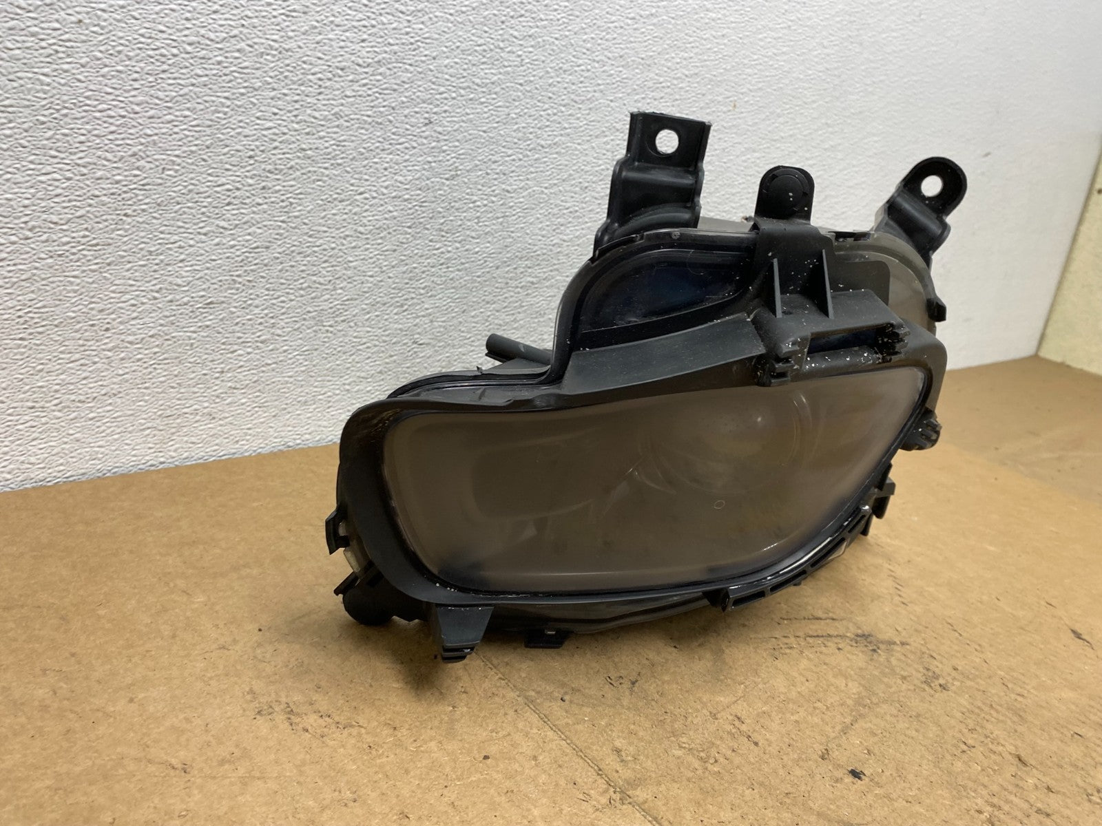 2014-2017 Jeep Cherokee Right Passenger RH Side Lower Headlight AC3507 DW2
