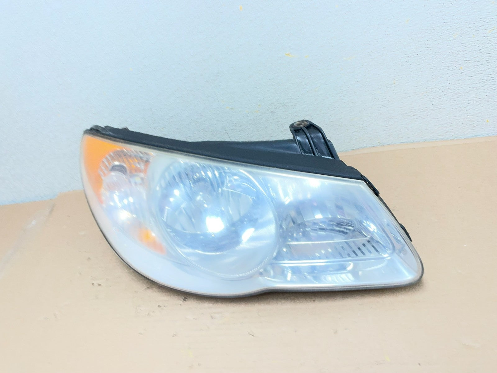 2007 2008 2009 2010 Hyundai Elantra Right Passenger Side Headlight OEM AA9990 DW1