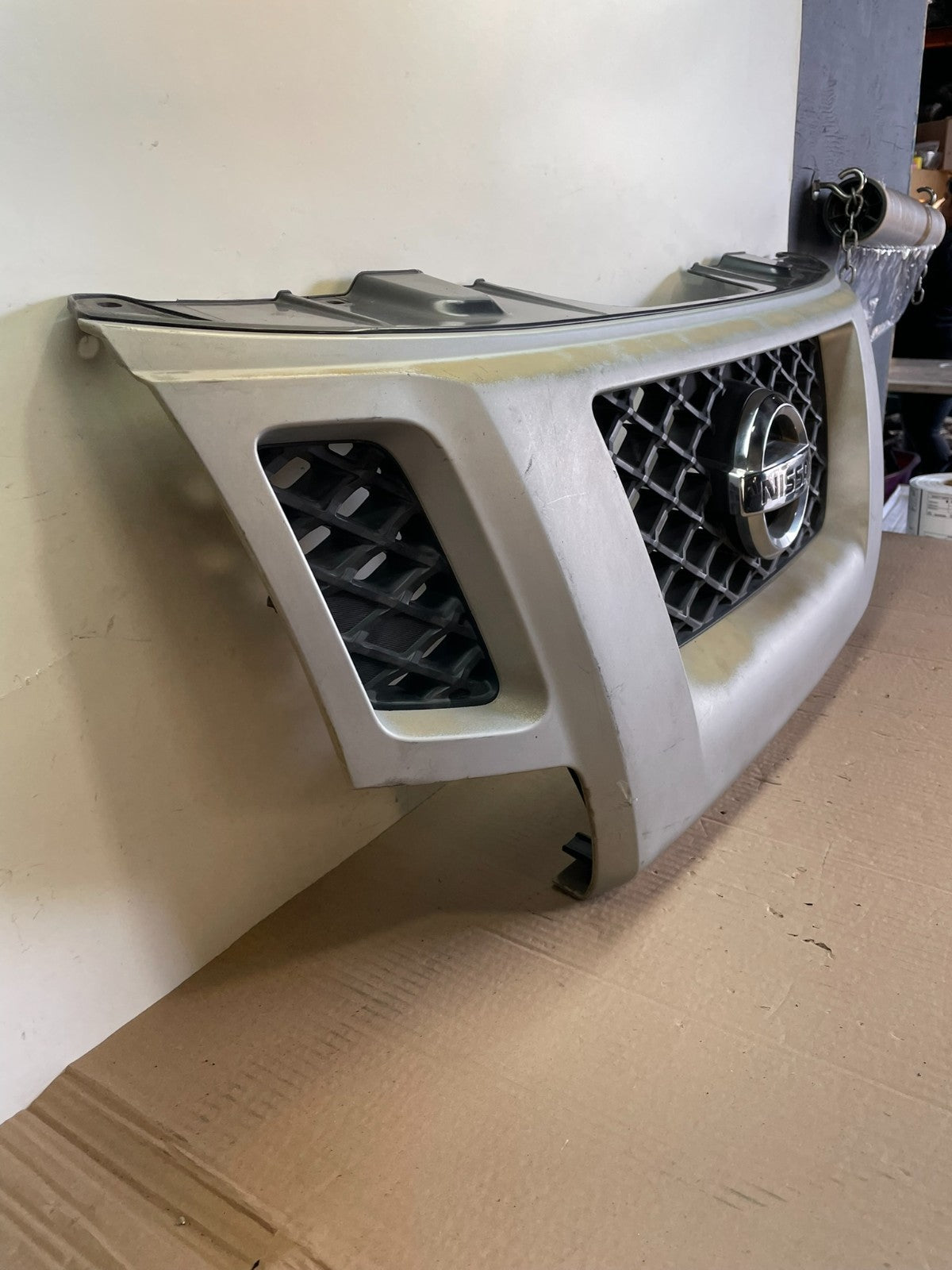 2009 to 2013 Nissan Xterra Front Upper Grill Grille AH6541DG2