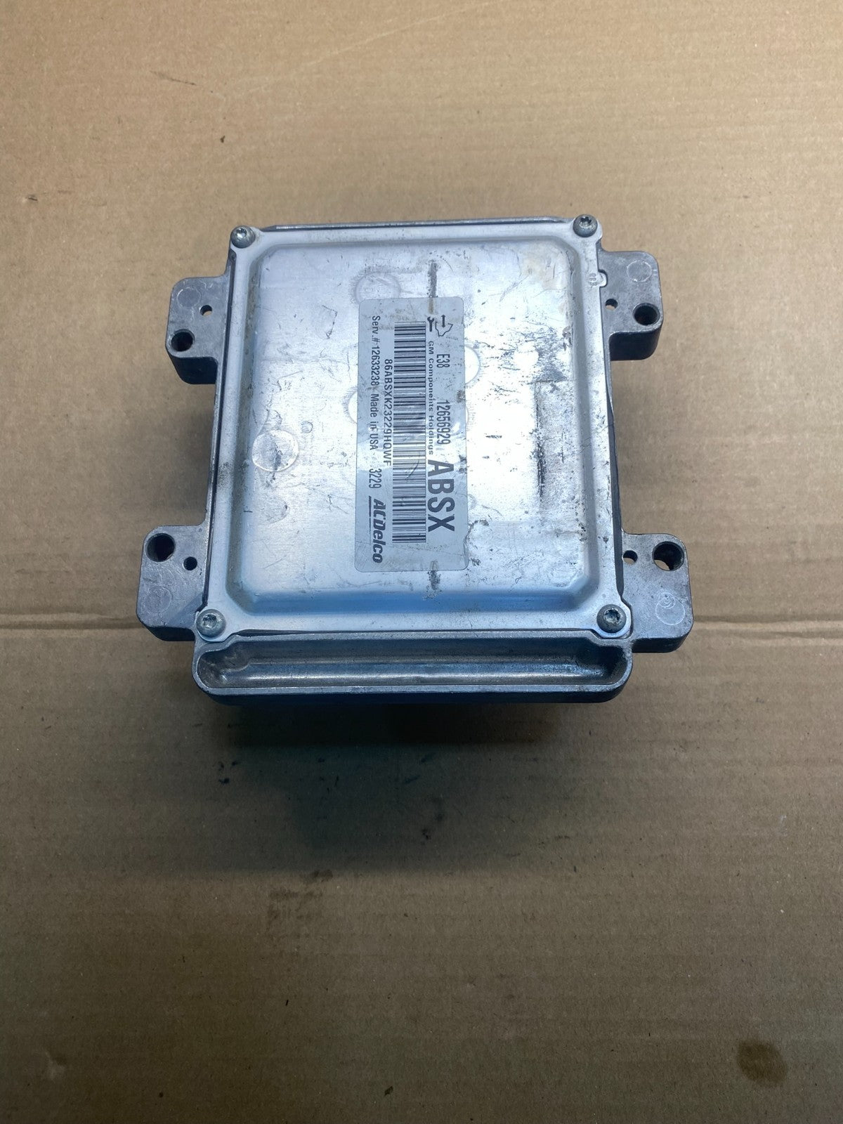 2010-2011 Chevrolet or GMC Pickup Engine Control Module ECM ECU AC4496 DG1