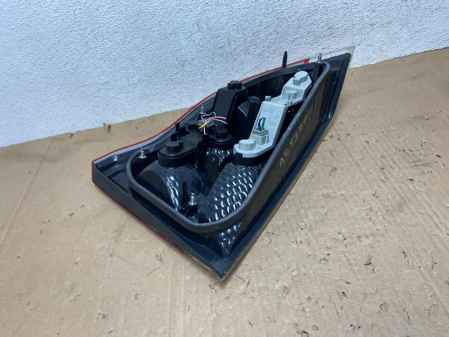 2005 to 2009 Volvo S60 Left Driver Side Tail Light AE9387 LK5