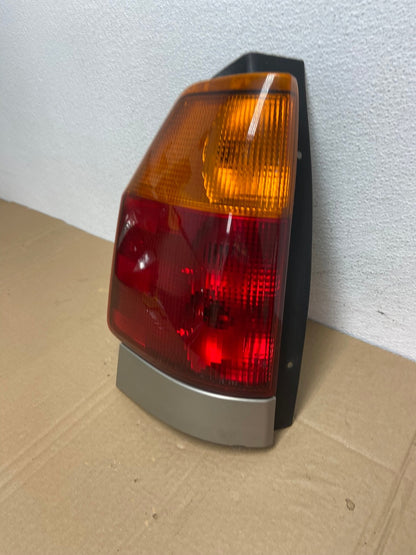 2002 to 2009 Gmc Envoy Left Driver Lh Side Tail Light OEM AC3757 LK1