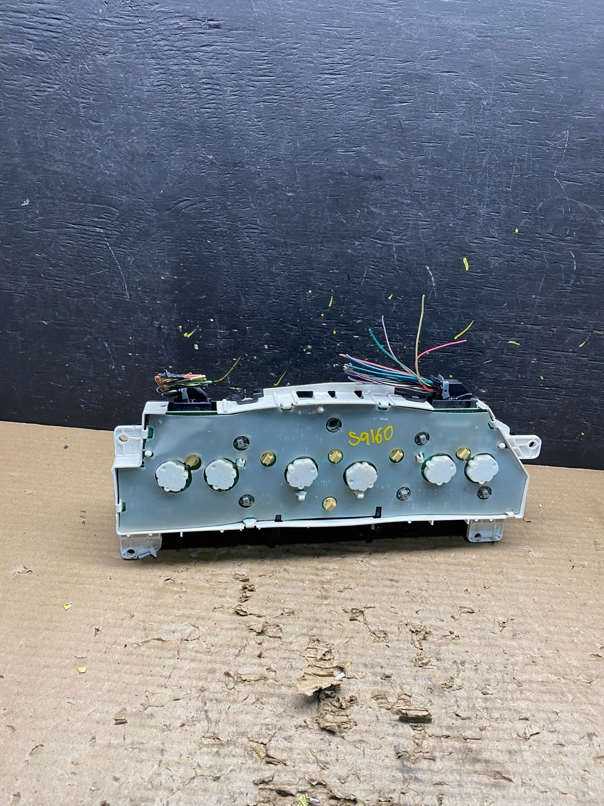 2004 to 2008 Ford E350 Gauge Speedometer Cluster s9160 DG4