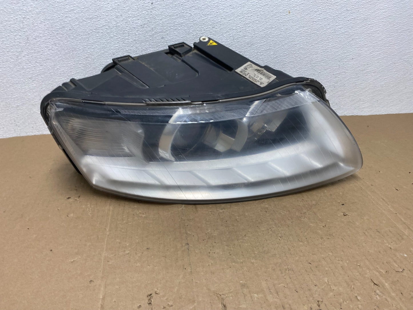 2009-2011 Audi A6 Right Passenger RH Side Headlight Xenon HID AC5768 DW0