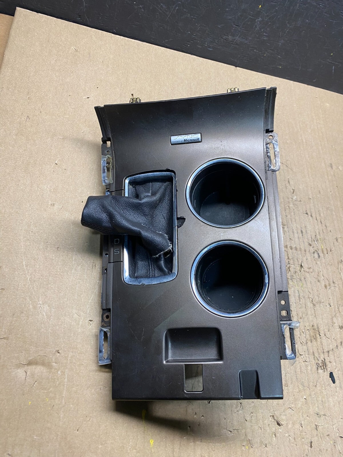 2011 - 2014 Ford Edge Center Console Cup Holder Shifter Bezel Trim G4251 DG10