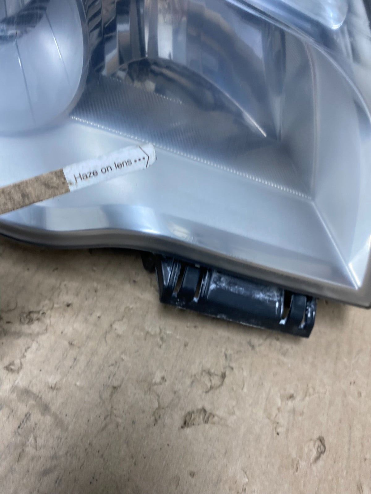 2010 - 2015 Chevrolet Equinox Halogen Headlight Right Passenger Side AG6541 DW4