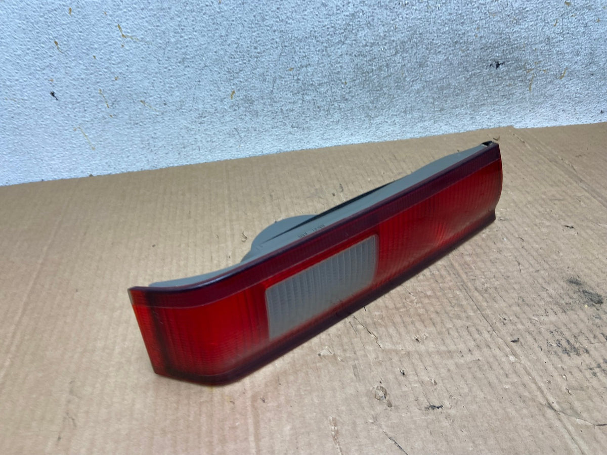 1997 1998 1999 Toyota Camry Tail Light Inner Left Driver LH Inner AI6602 LK2
