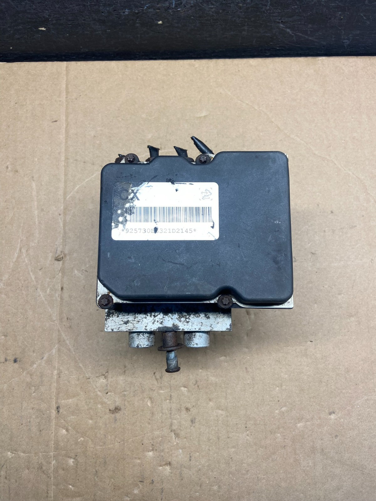 2007 Chevrolet Suburban 2500 GMC Yukon XL ABS Control Module 15905730 af9133 DG0