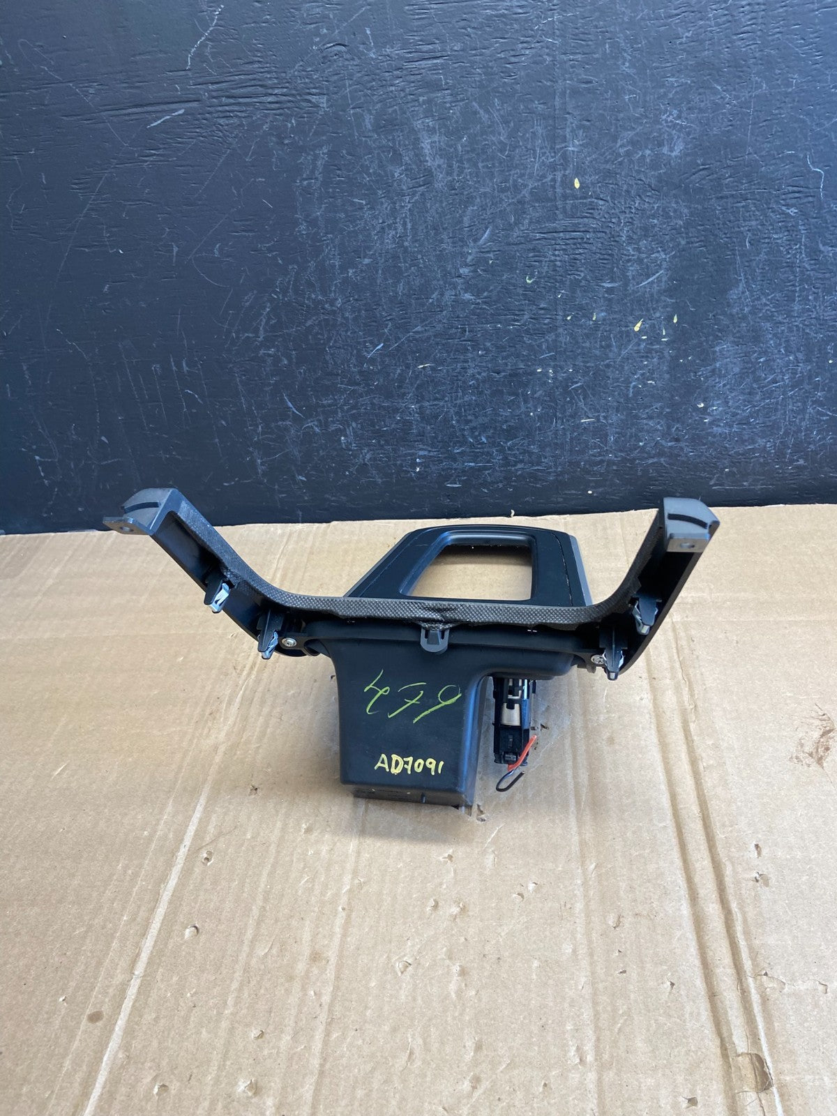 2016 to 2019 Nissan Sentra Center Console Shifter Floor Trim Bezel AD7091 DG3