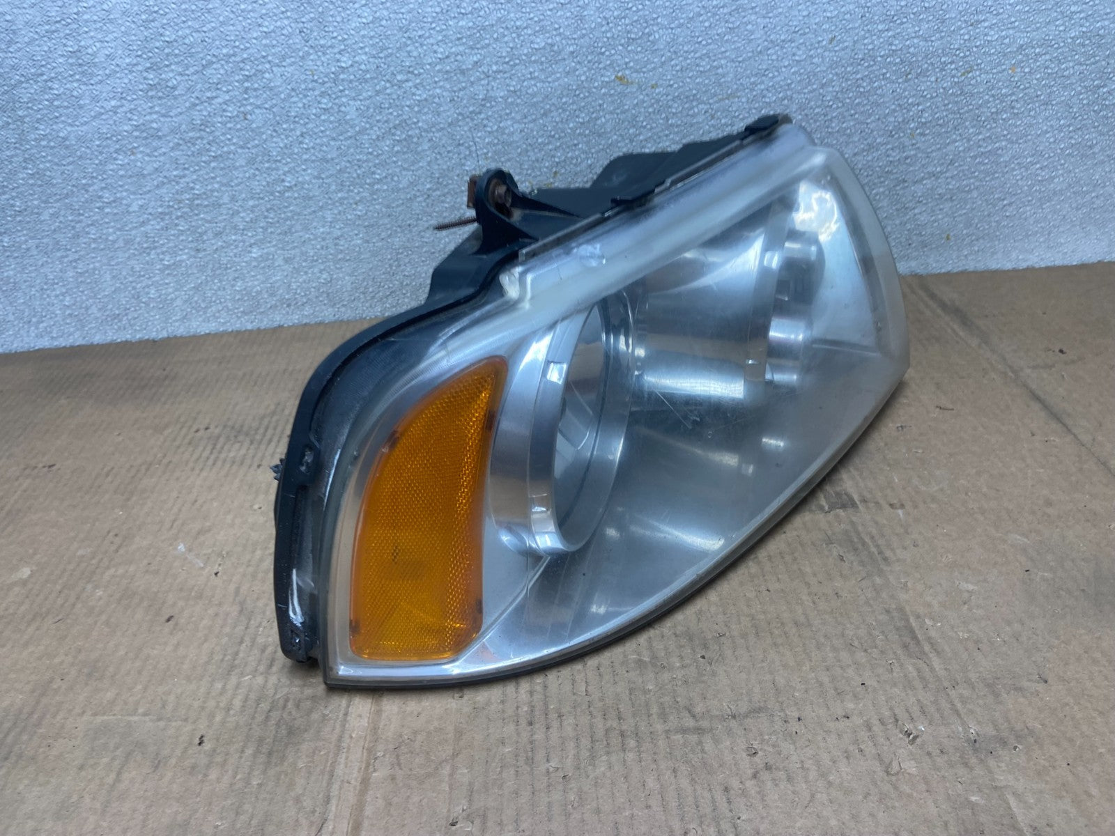2003 - 2006 Lincoln Navigator Right Passenger RH Side Headlight Xenon AA6243 DW2