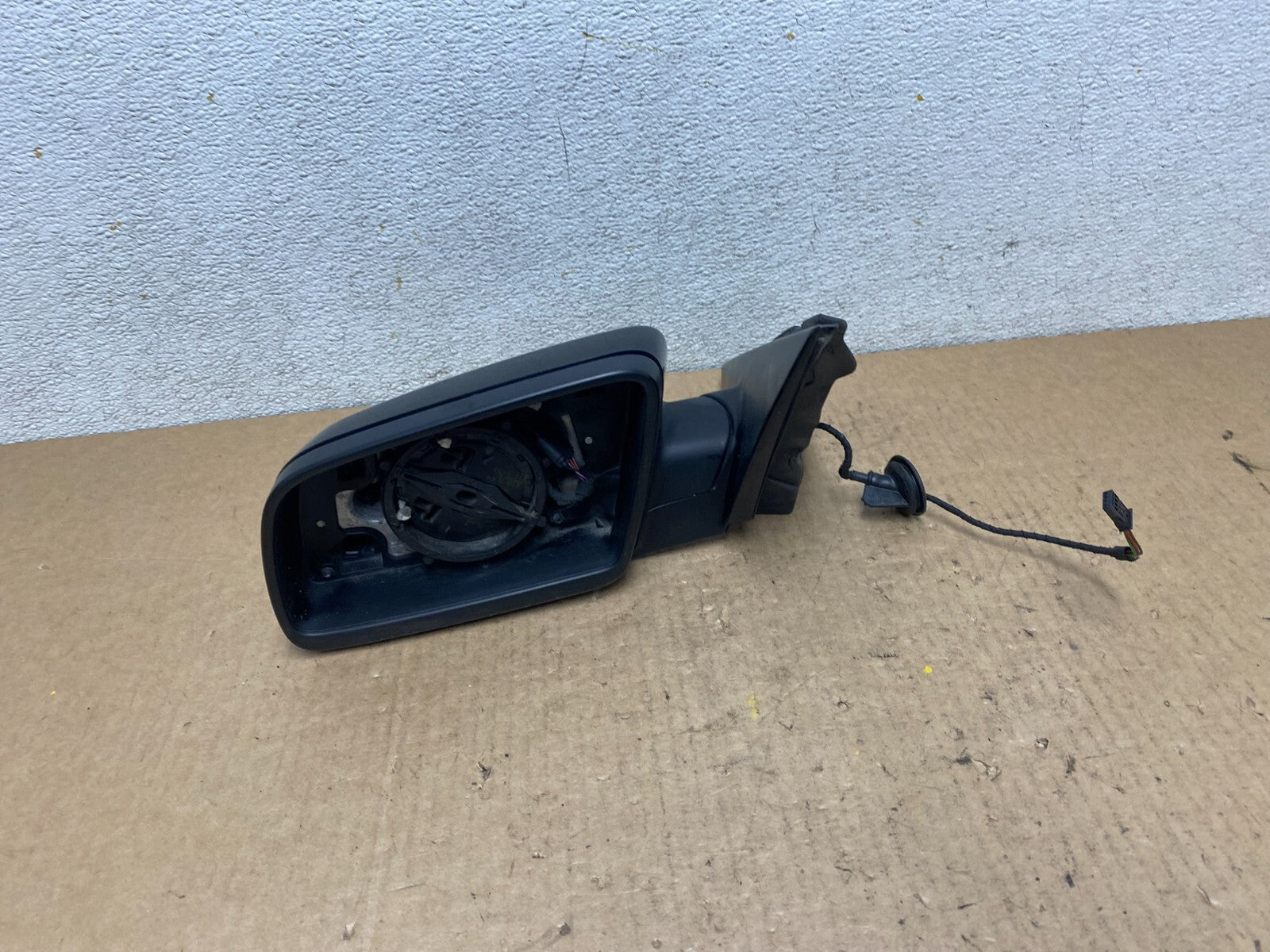 2008 to 2010 BMW 528i 535i Left Driver LH Side Door View Mirror L8268 DG6