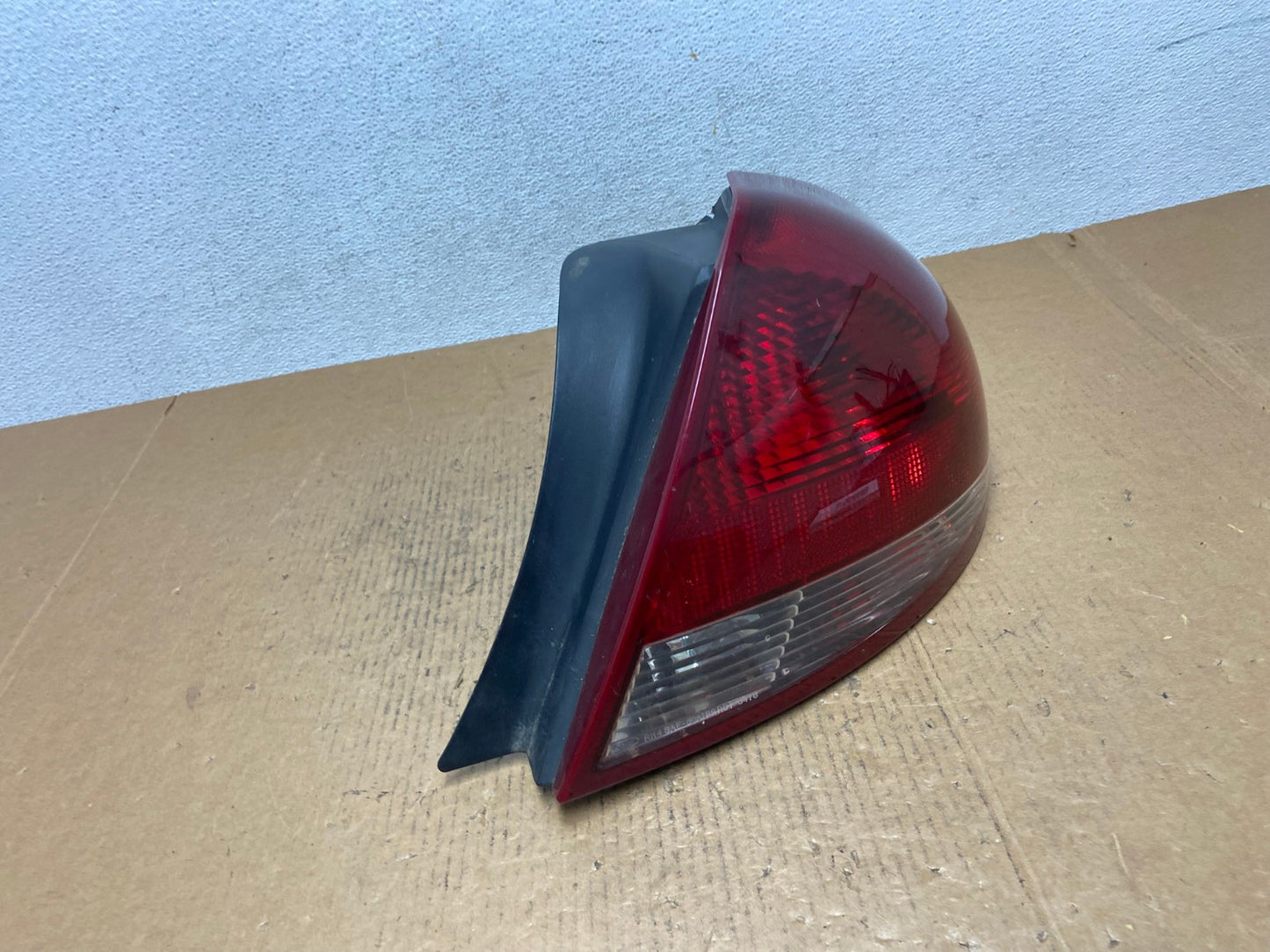 2004 2005 2006 2007 Ford Taurus Right Passenger Side Tail Light AE0261 LK2