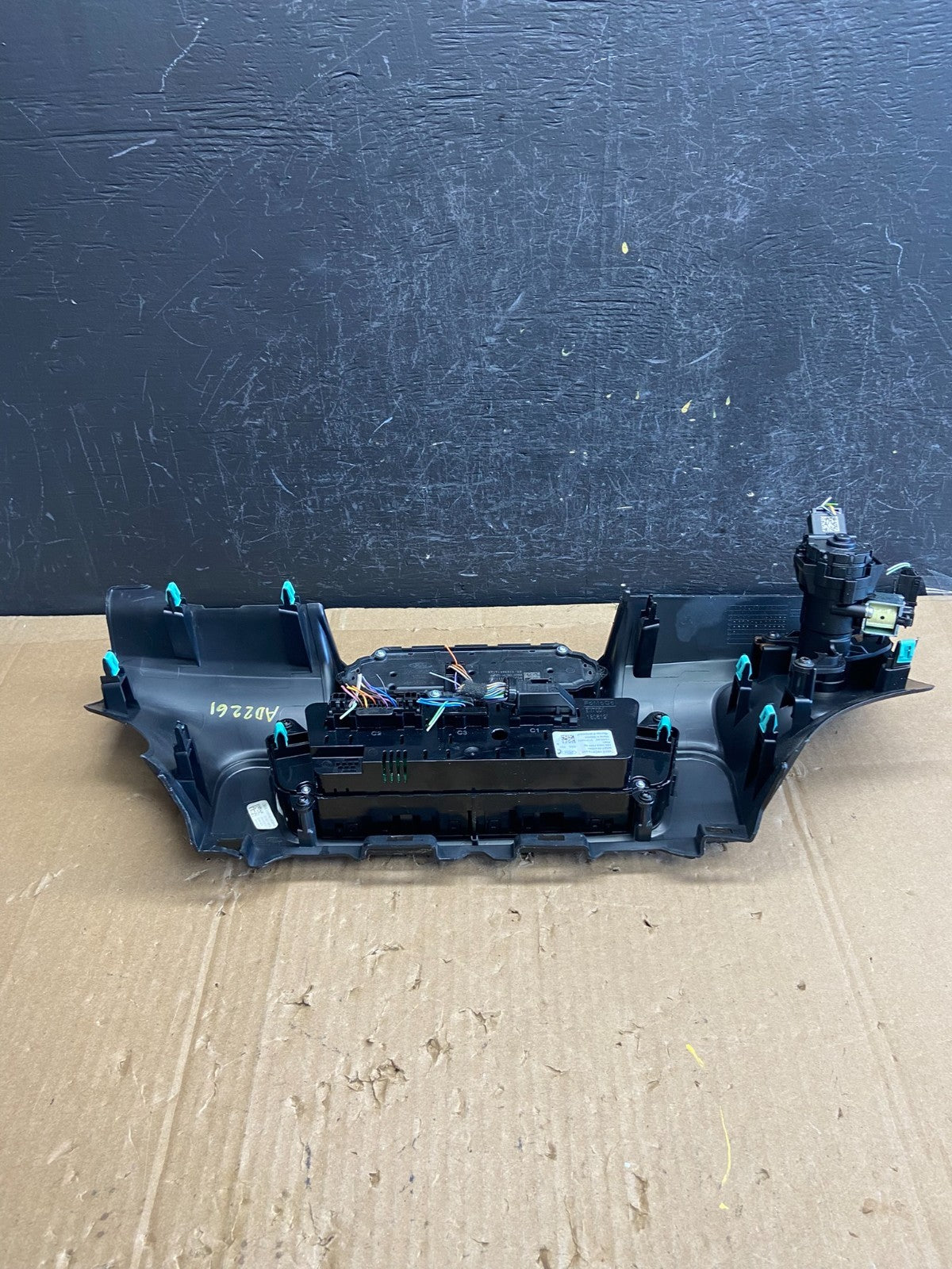 2020 to 2023 Ford Explorer A/C Heater Climate Control Panel AD2261 DG3