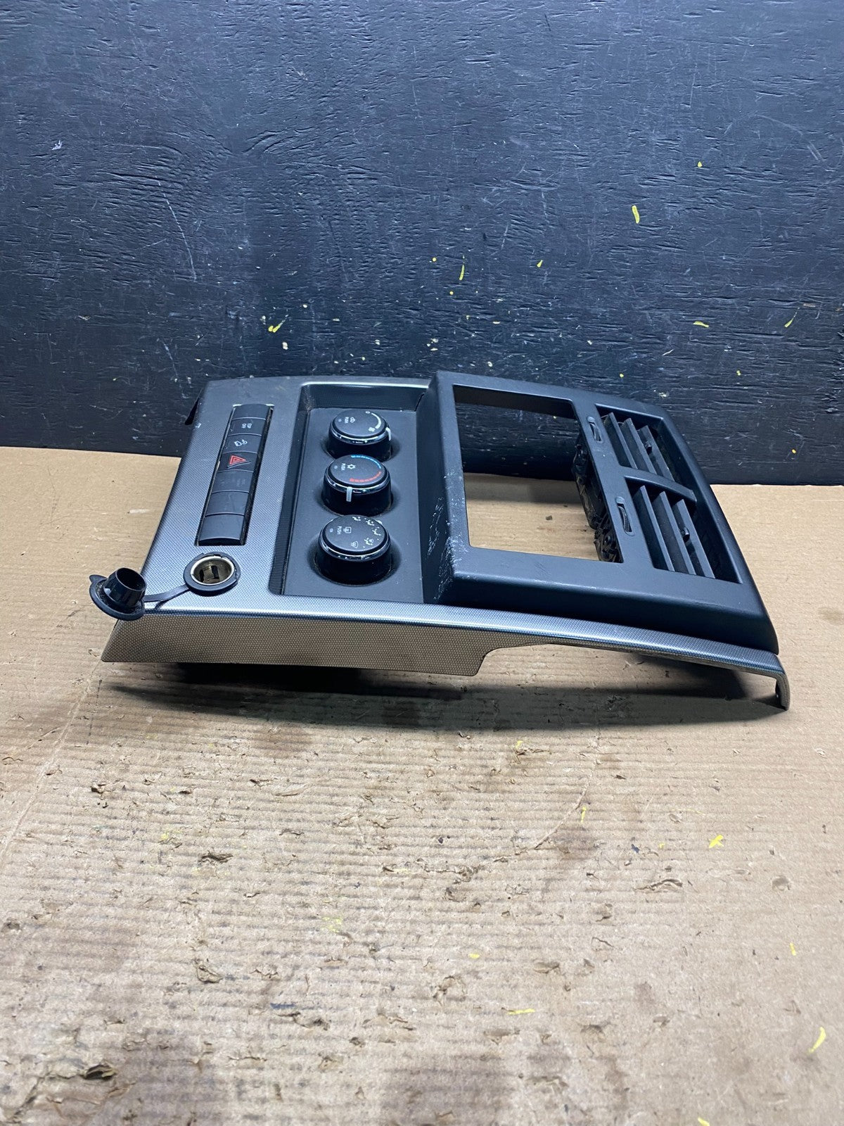 2008 to 2012 Jeep Liberty Dash Climate Temperature Control Radio Bezel r2446 DG5