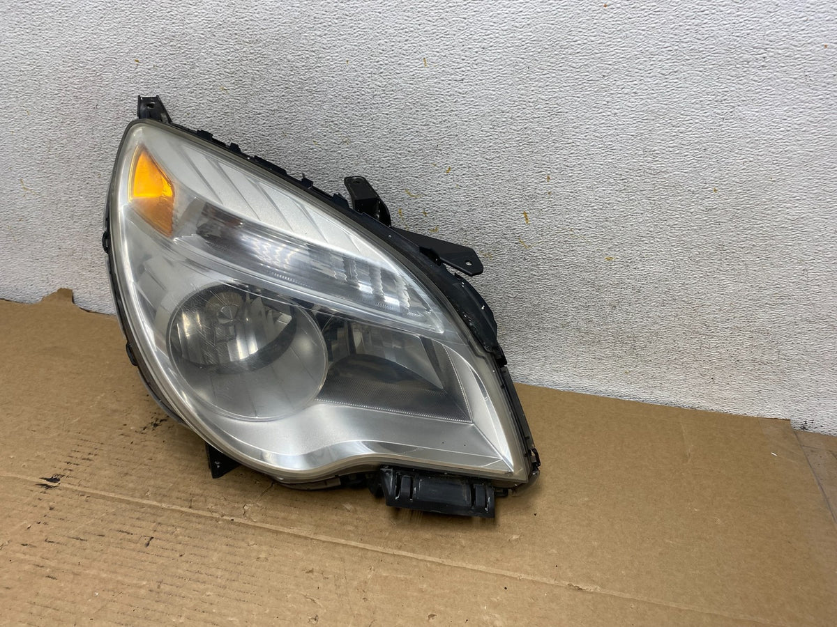 2010 - 2015 Chevrolet Equinox Halogen Headlight Right Passenger Side AH7924 DW2